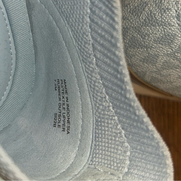 Michael Kors Jenkins Mixed Media Trainer in blue - Picture 5 of 8